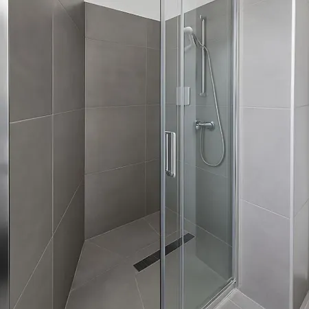 Lux Skyline & Whirlpool Apartment *